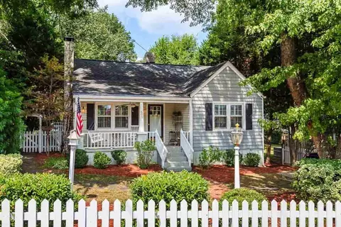 403 Pershing Rd, Raleigh, NC 27608 photo 1