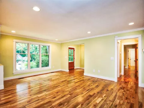 2904 Chipmunk Ln, Raleigh, NC 27607 photo 3