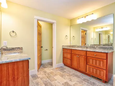 2904 Chipmunk Ln, Raleigh, NC 27607 photo 8