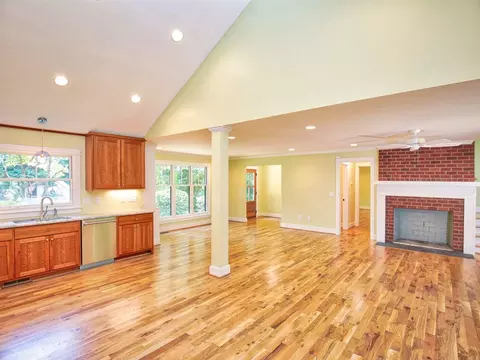 2904 Chipmunk Ln, Raleigh, NC 27607 photo 6