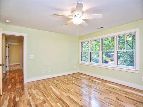 2904 Chipmunk Ln, Raleigh, NC 27607 photo 11