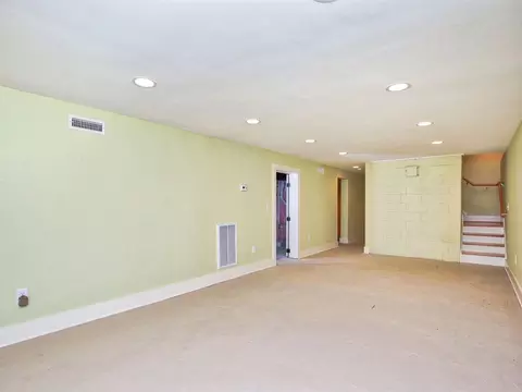 2904 Chipmunk Ln, Raleigh, NC 27607 photo 14