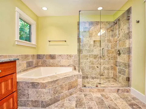 2904 Chipmunk Ln, Raleigh, NC 27607 photo 9