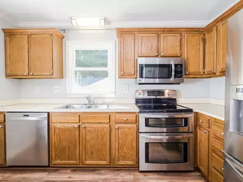 211 Trillingham Ln, Cary, NC 27513 photo 4