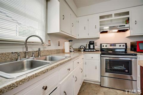 5 Old Harness Pl, Durham, NC 27704 photo 8