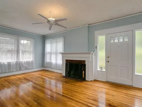 214 E Markham Ave, Durham, NC 27701 photo 3