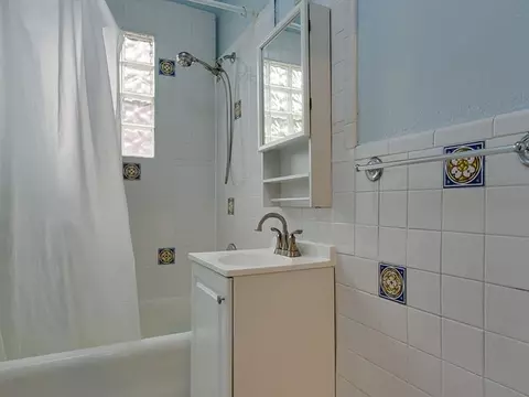 214 E Markham Ave, Durham, NC 27701 photo 12