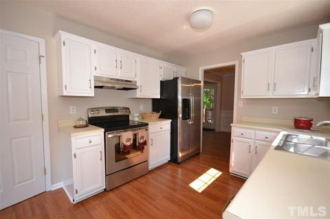 1317 Brompton Ln, Garner, NC 27529 photo 3
