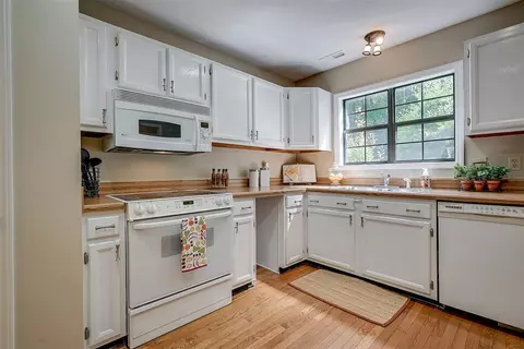 66 Willow Bridge Dr, Durham, NC 27707 photo 6