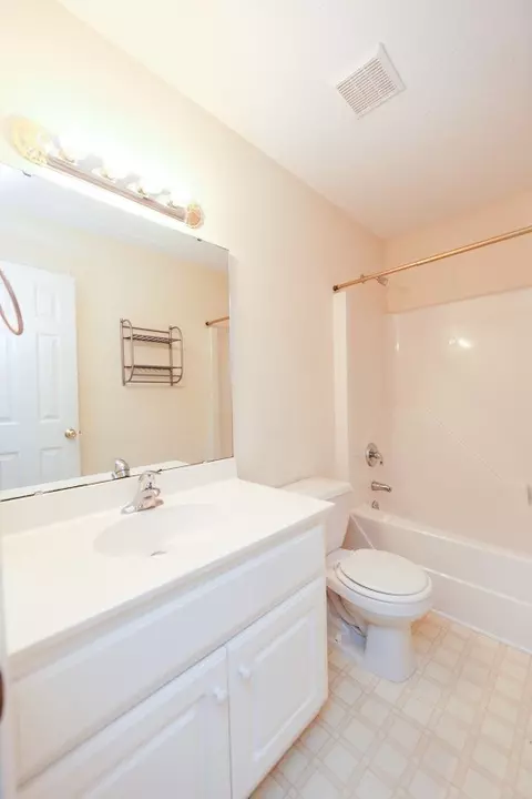 79 Harvey Pl, Benson, NC 27504 photo 6