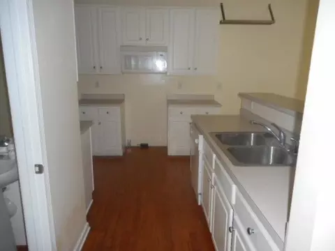 409 Burrell Rd, Durham, NC 27703 photo 6