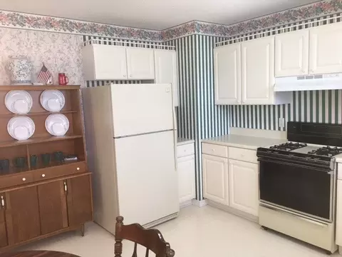 308 E I St, Erwin, NC 28339 photo 3
