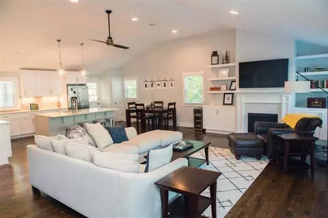 617 Dixie Trl, Raleigh, NC 27607 photo 4