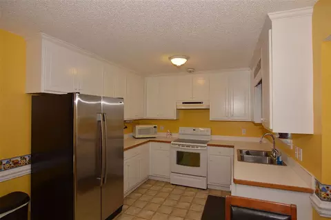 149 E Gordon Rd, Selma, NC 27576 photo 8