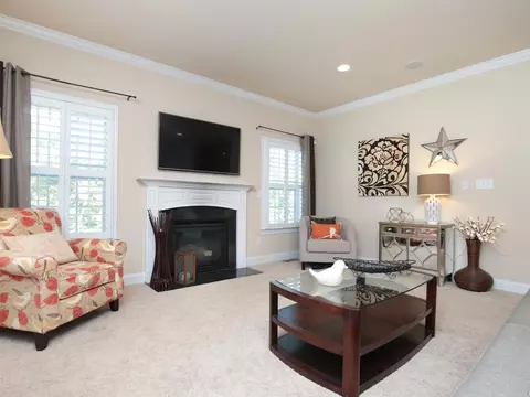 2902 Reynolda Cir, Durham, NC 27712 photo 9