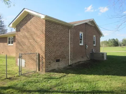 68 Smith St, Kittrell, NC 27544 photo 4