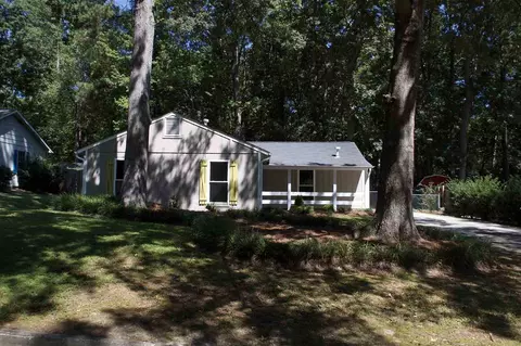 2006 Ford Gates Dr, Garner, NC 27529 photo 2