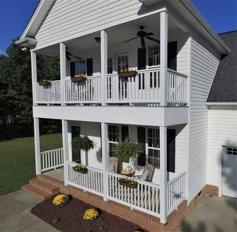 3688 Mabel Ln, Stem, NC 27581 photo 2