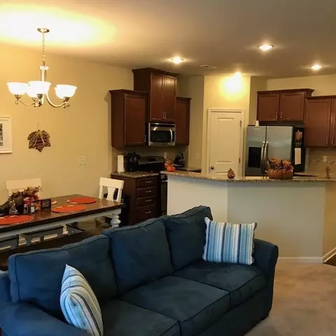 25 Daly Ct, Durham, NC 27705 photo 2
