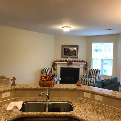 25 Daly Ct, Durham, NC 27705 photo 3