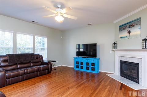 4807 Mistletoe Ln, Durham, NC 27703 photo 6
