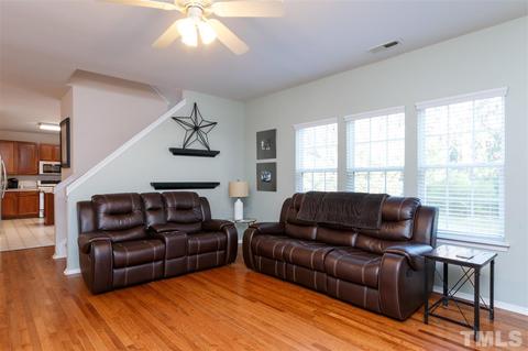 4807 Mistletoe Ln, Durham, NC 27703 photo 7