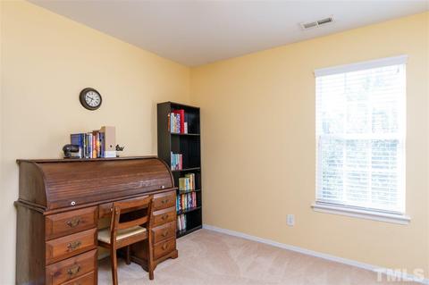 4807 Mistletoe Ln, Durham, NC 27703 photo 17