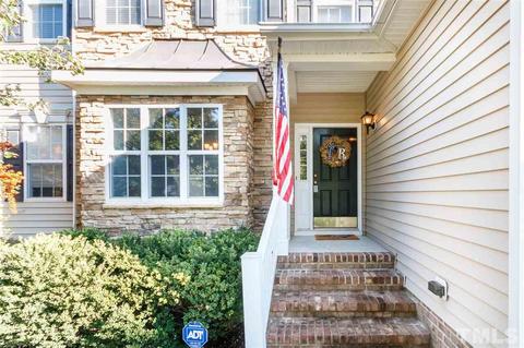 4807 Mistletoe Ln, Durham, NC 27703 photo 2