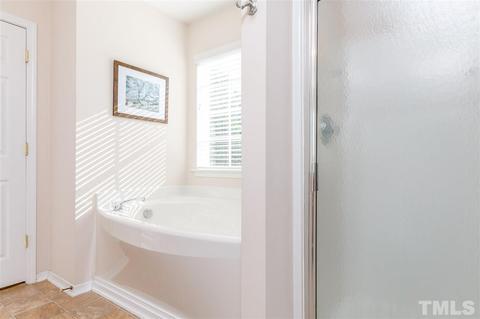 4807 Mistletoe Ln, Durham, NC 27703 photo 20