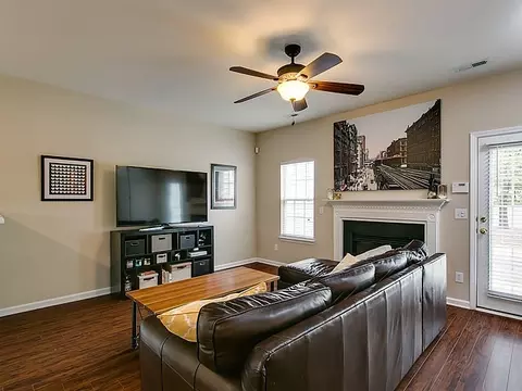 5 Shields Ct, Durham, NC 27713 photo 2