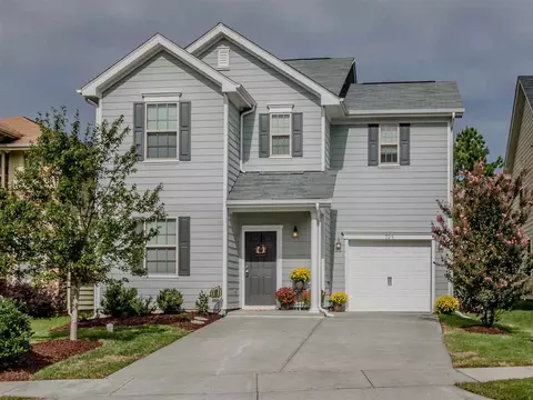 709 Champlain Ct, Cary, NC 27519 photo 1