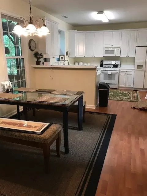 8 Eagle Ridge Ct, Durham, NC 27707 photo 9