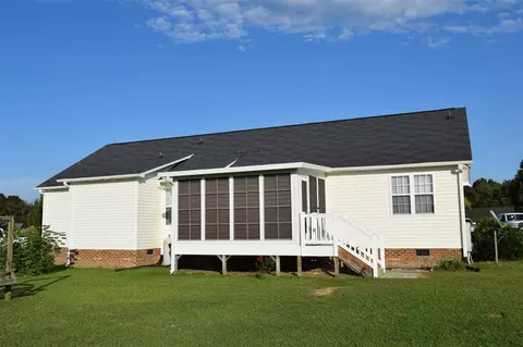134 Hugh Dr, Smithfield, NC 27577 photo 2