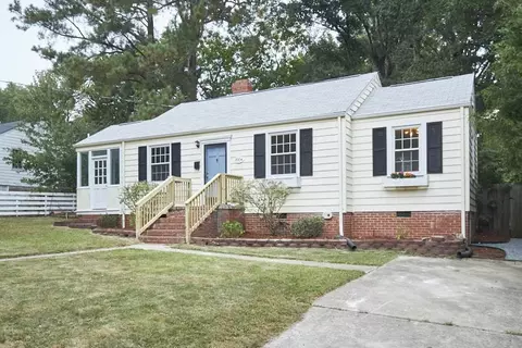 2004 Ruffin St, Durham, NC 27704 photo 2