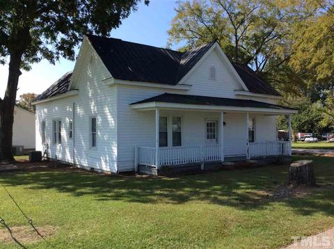 134 E Washington St, Coats, NC 27521 photo 1