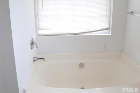 6630 Frogstool Ln, Raleigh, NC 27610 photo 21