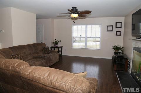 6630 Frogstool Ln, Raleigh, NC 27610 photo 3