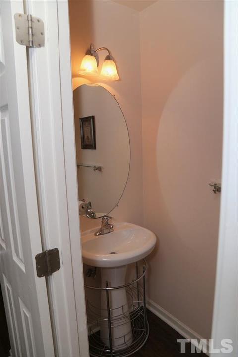 6630 Frogstool Ln, Raleigh, NC 27610 photo 9