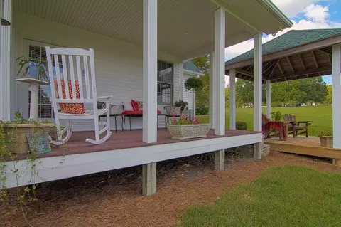 136 S Pleasant Coates Rd, Benson, NC 27504 photo 15