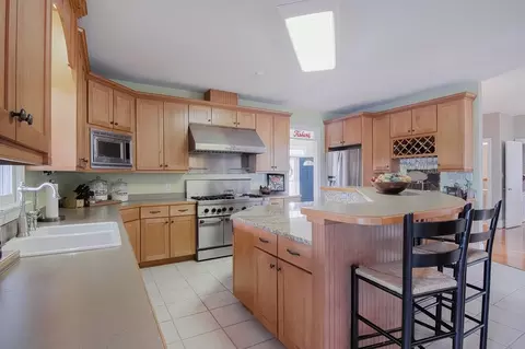 136 S Pleasant Coates Rd, Benson, NC 27504 photo 8