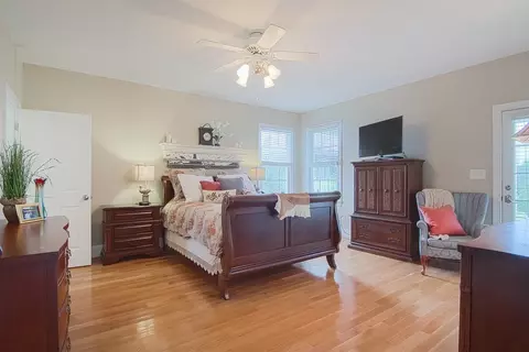 136 S Pleasant Coates Rd, Benson, NC 27504 photo 11