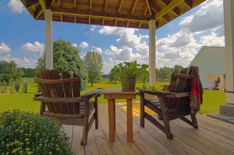 136 S Pleasant Coates Rd, Benson, NC 27504 photo 16