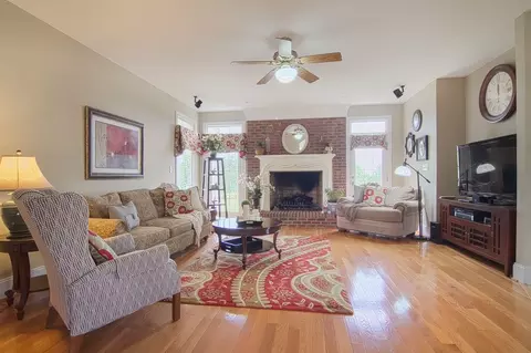 136 S Pleasant Coates Rd, Benson, NC 27504 photo 10