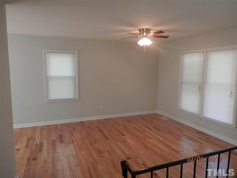 916 Limerick Dr, Durham, NC 27713 photo 6