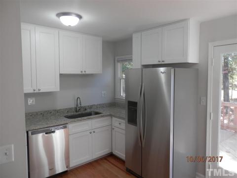 916 Limerick Dr, Durham, NC 27713 photo 4