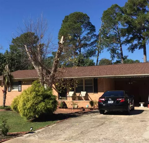 1003 N Johnson St, Benson, NC 27504 photo 1