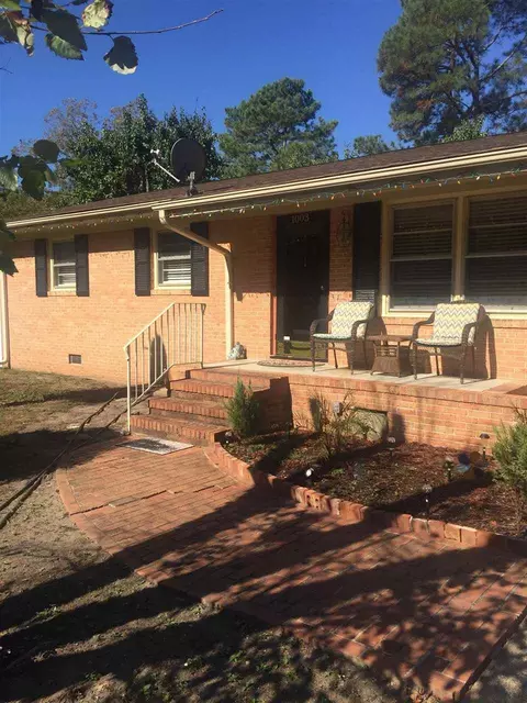 1003 N Johnson St, Benson, NC 27504 photo 2
