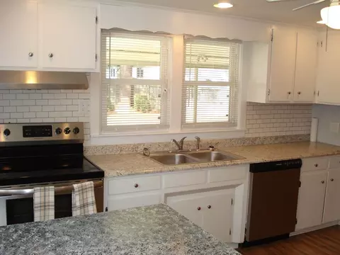 108 E D St, Erwin, NC 28339 photo 22