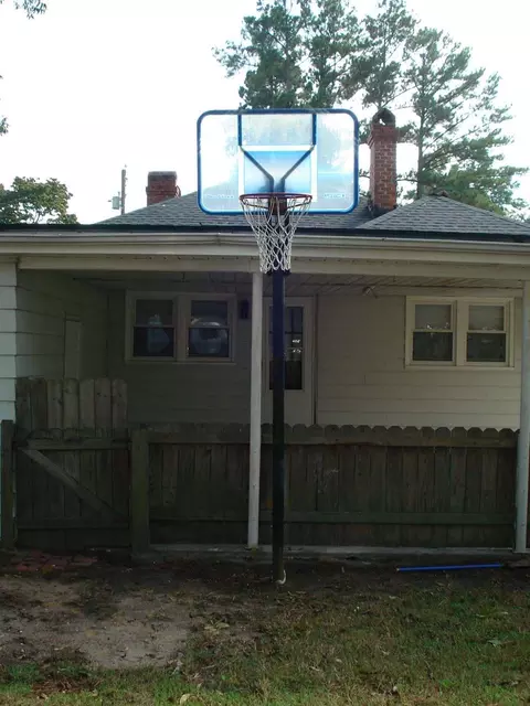 108 E D St, Erwin, NC 28339 photo 9
