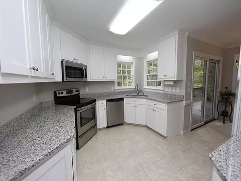 102 Stromer Dr, Cary, NC 27513 photo 6